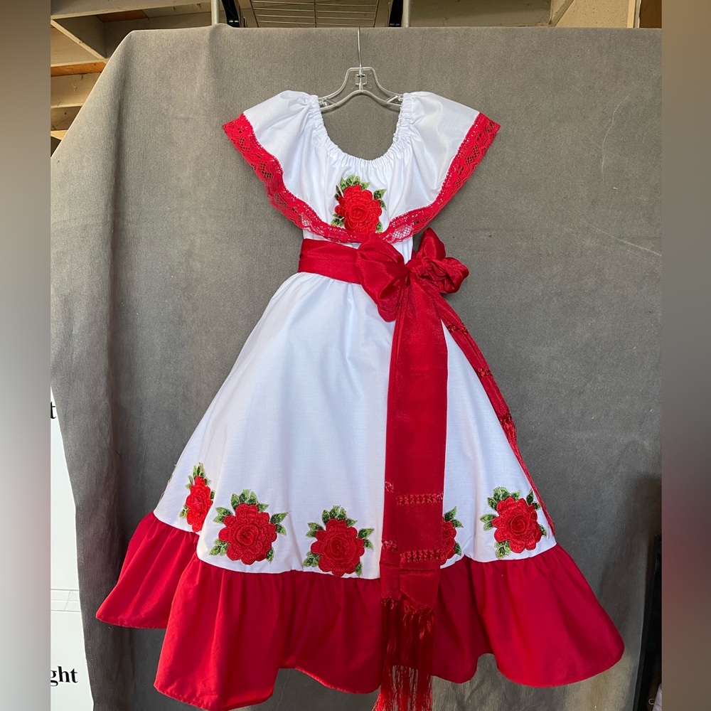 Mexican Dress - Picture 1 of 3